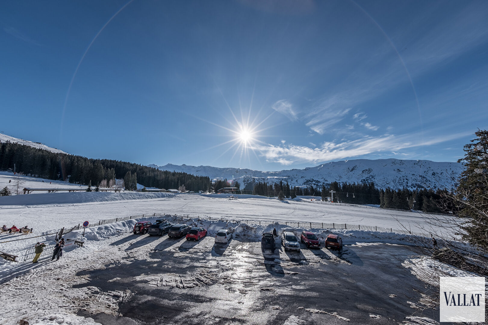 Photo MERIBEL - VOLUMES EXCEPTIONNELS SKIS AUX PIEDS image 5/6