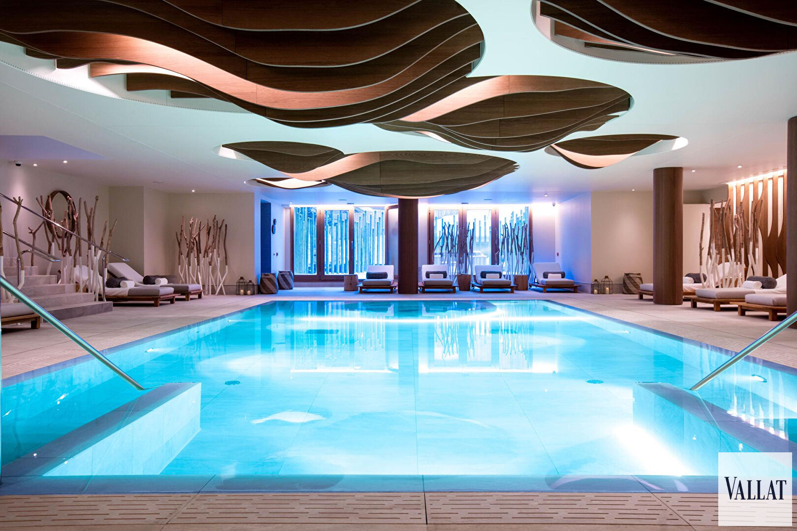 Photo Appartement 2 chambres dans résidence avec piscine-spa Courchevel 1850 image 1/6