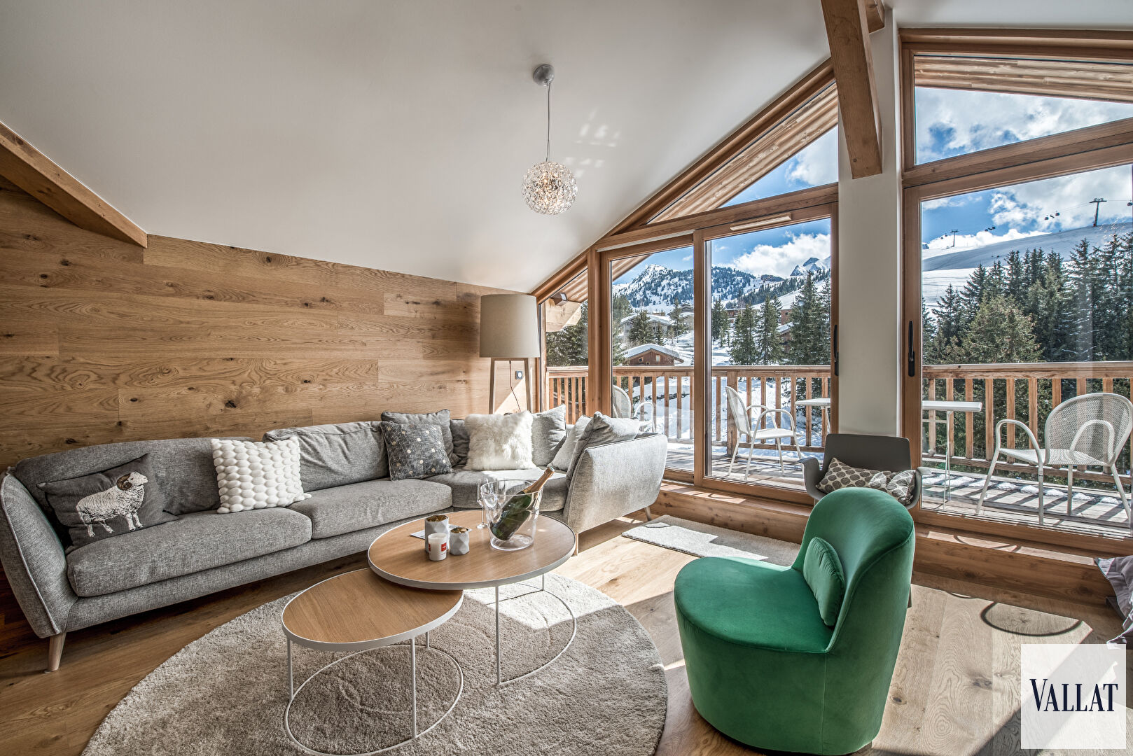 Photo Appartement skis aux pieds 3 chambres en dernier étage Courchevel Moriond image 4/6