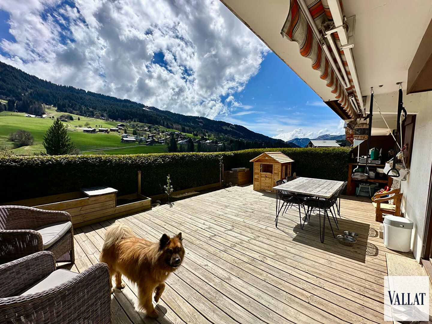 Élégant appartement avec terrasse et garage en rez-de-jardin