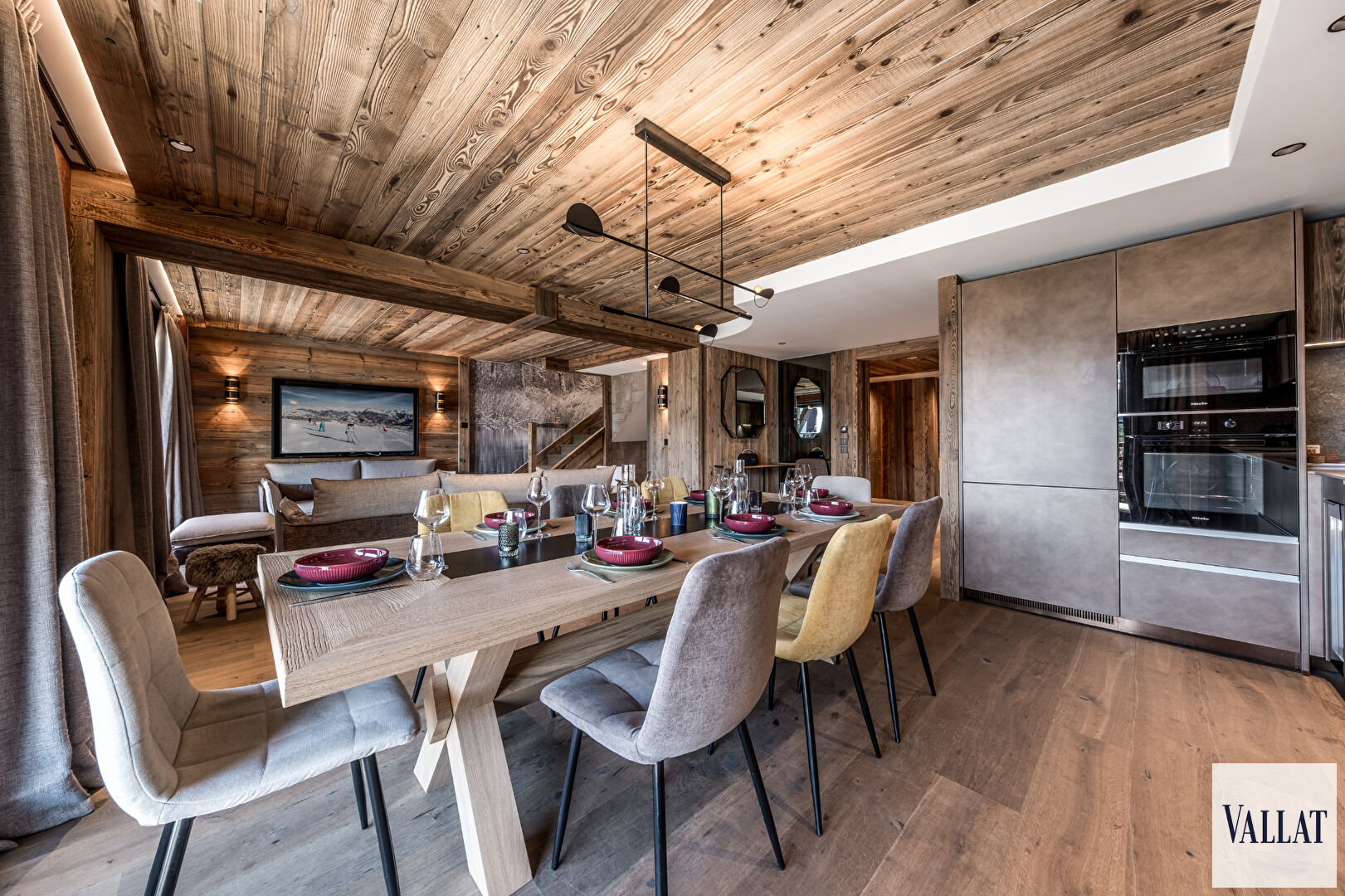 MERIBEL - EXCEPTIONNEL APPARTEMENT SKIS AUX PIEDS