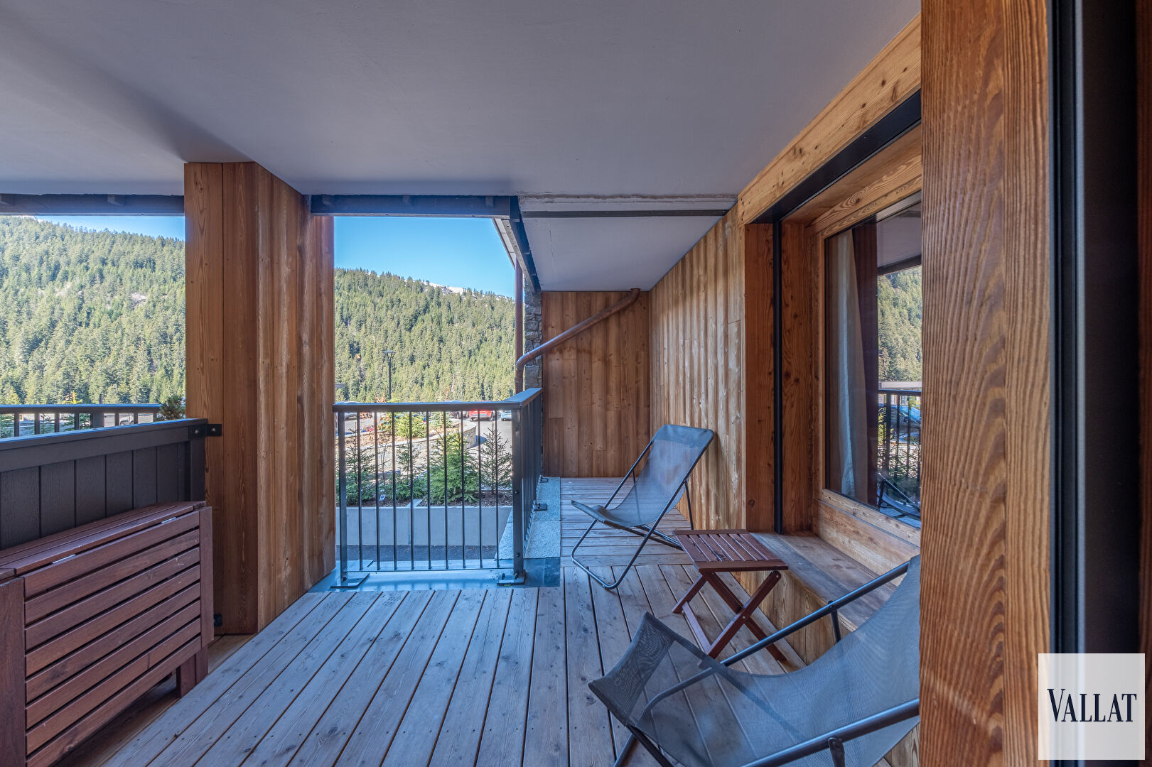 Photo Appartement familial neuf avec 2 chambres skis aux pieds à Courchevel Moriond 1650 image 3/6