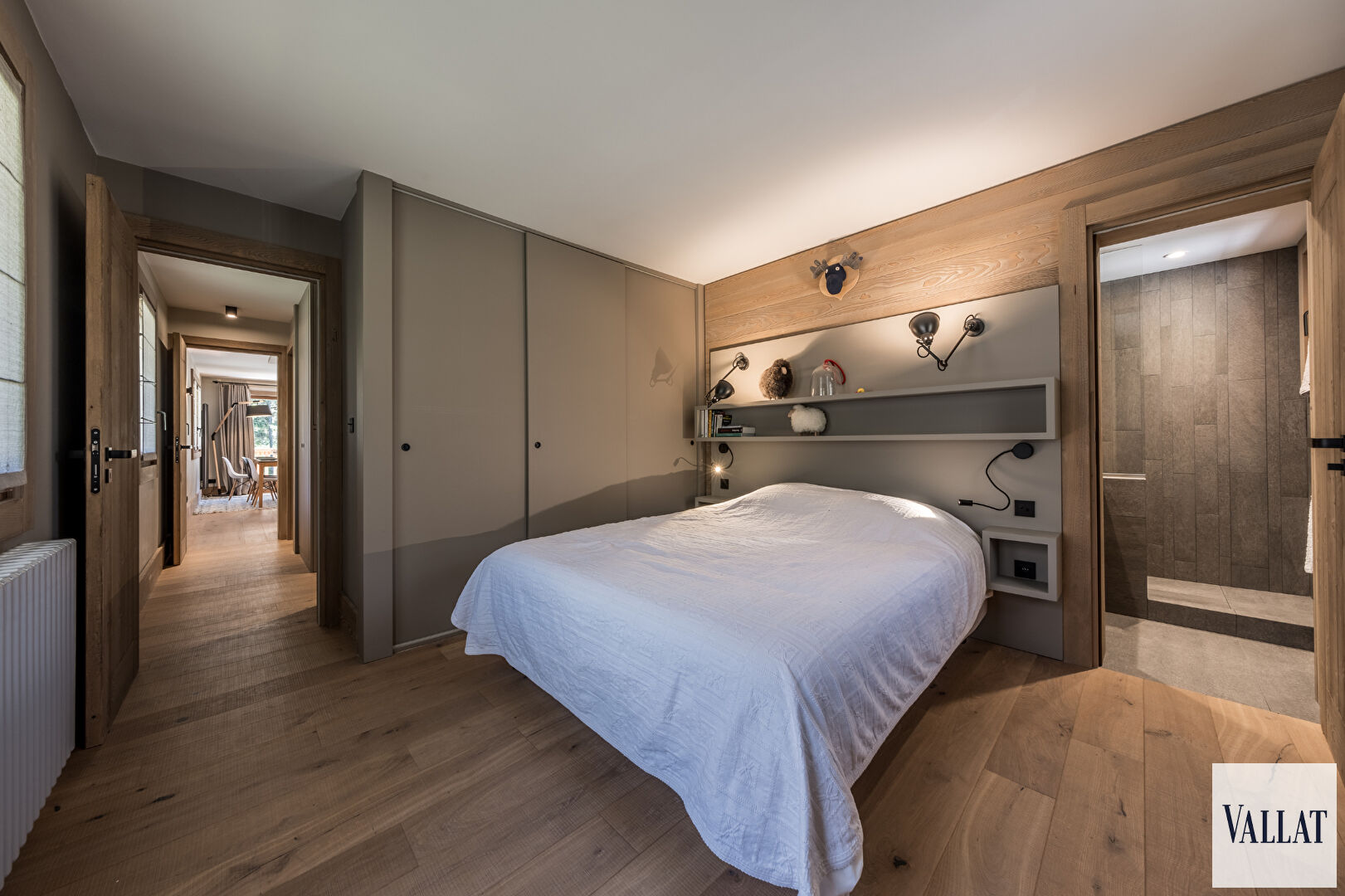 Photo EXCLUSIF -EXCEPTIONNEL APPARTEMENT AU PIED DES PISTES image 6/6