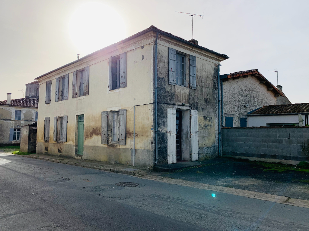 Maison Champagne 4 pièce(s) 104 m2