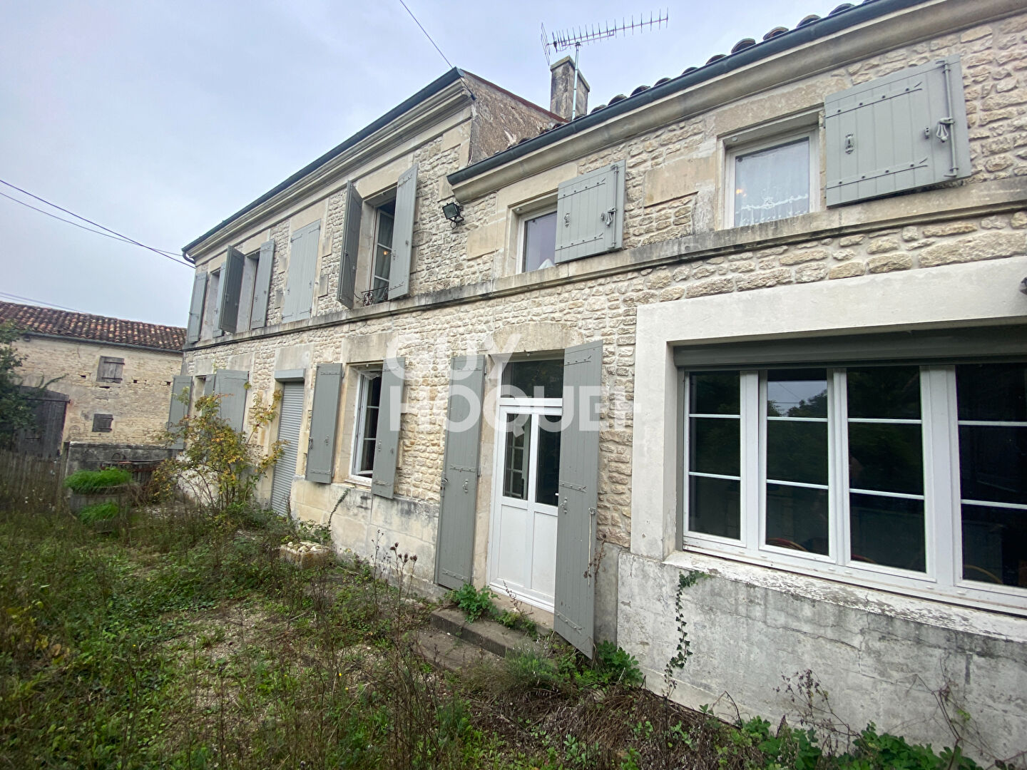 Maison Saint Pierre De Juillers 5 pièce(s)