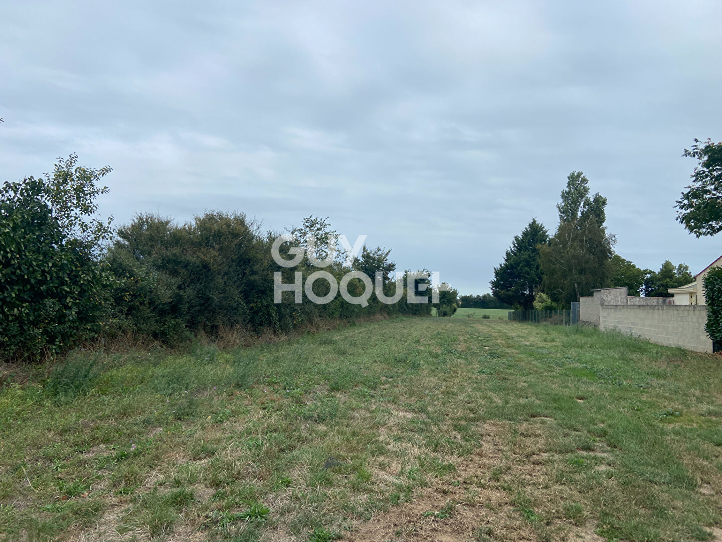 Terrain entre SAUJON et SAINTES