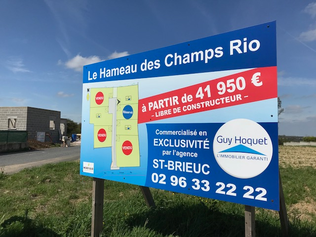 EXCLUSIVITE TERRAIN DE 424 m2 à Plaintel