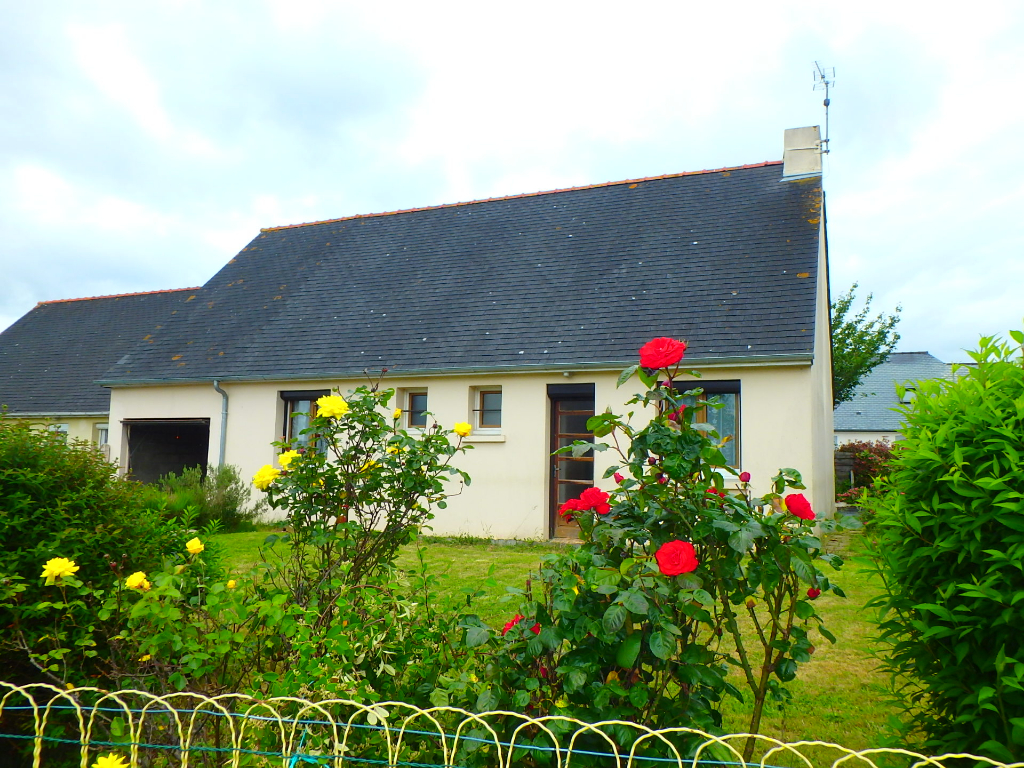 PLAIN PIED A 500 MÈTRES DU BOURG