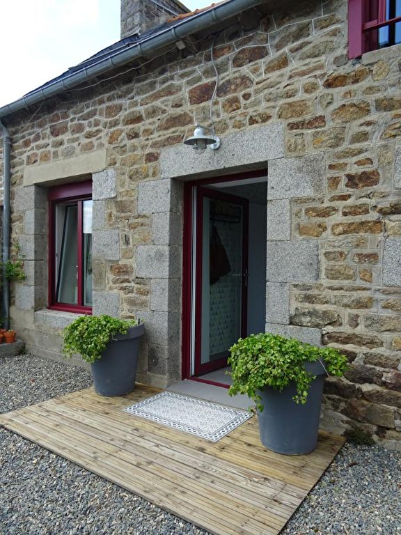 TRÈS BELLE LONGÈRE RÉNOVÉE