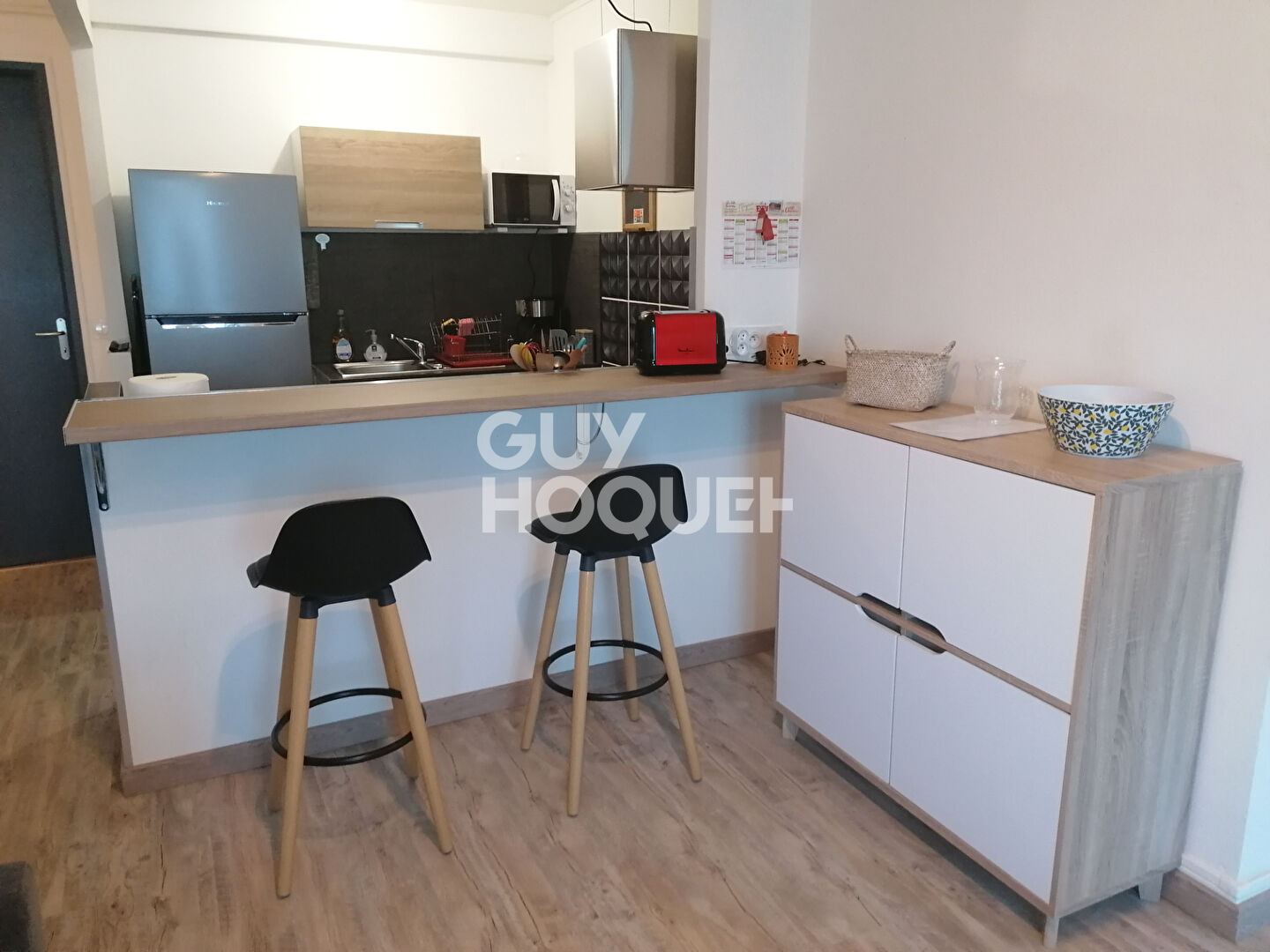 EMPLACEMENT IDEAL ENTRE LA GARE ET LE CENTRE VILLE !