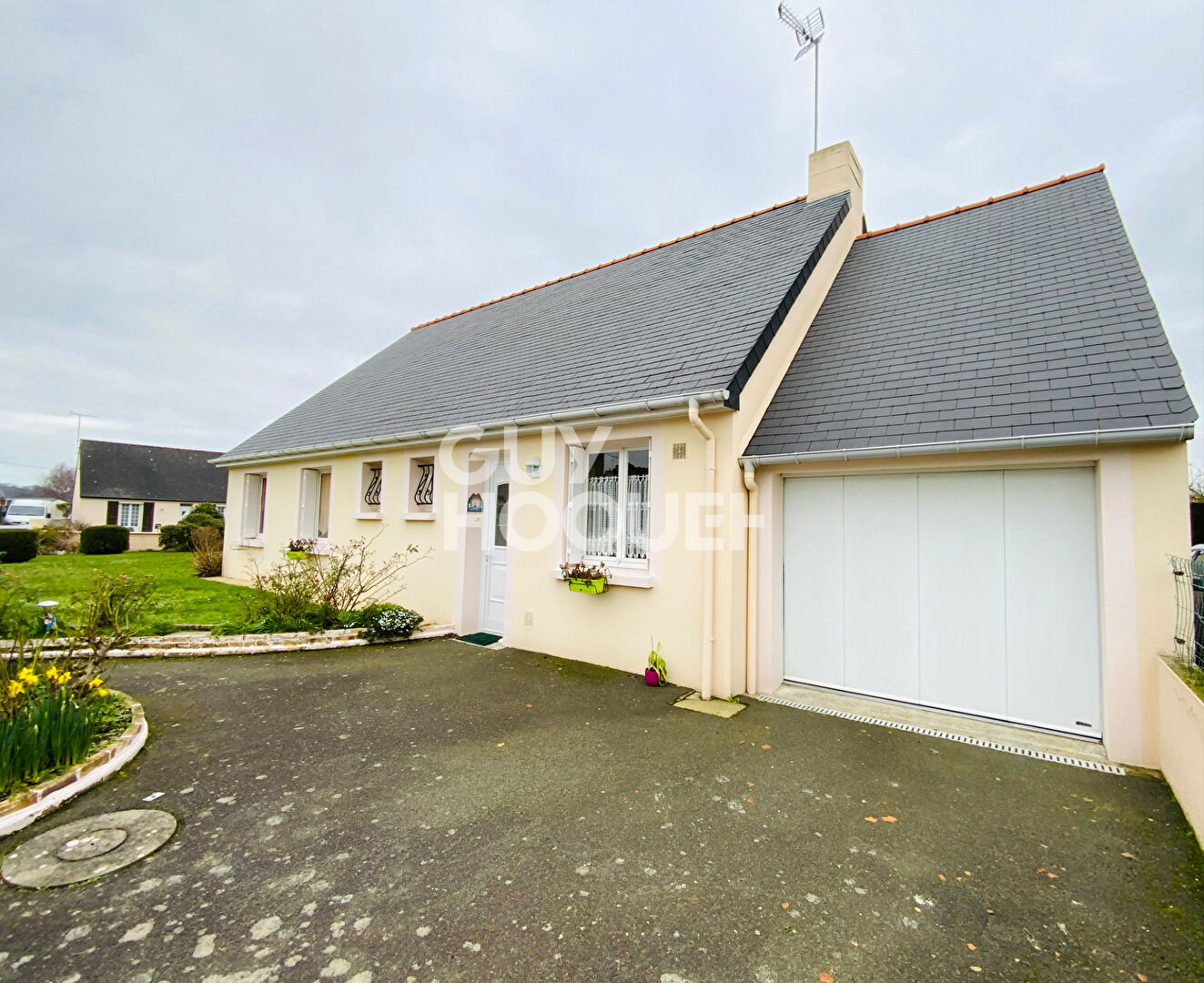 EXCLUSIVITE MAISON DE PLAIN PIED BOURG YFFINIAC