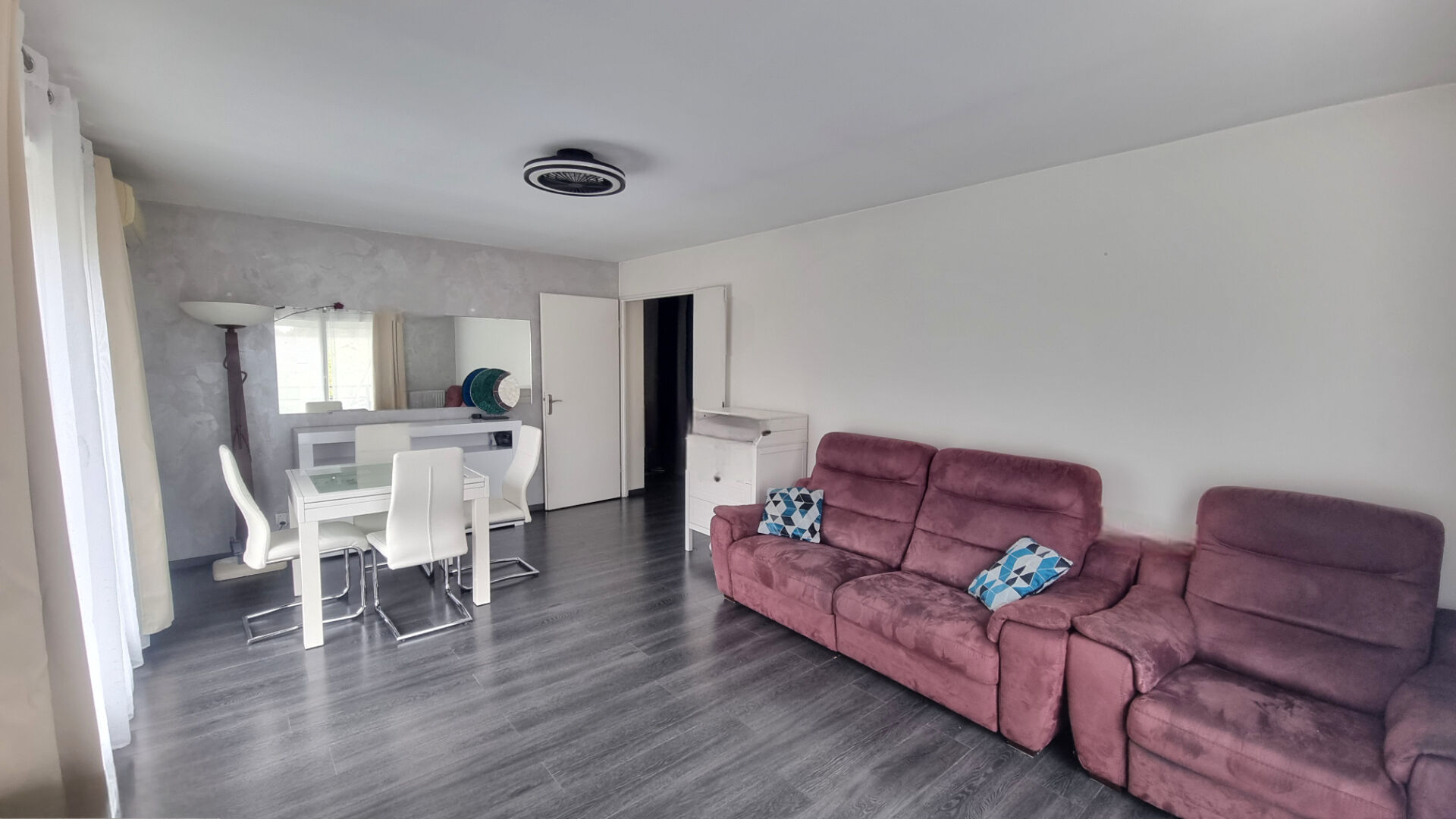 Photo Appartement Torcy 3 pièces - Centre Ville + balcons image 3/6