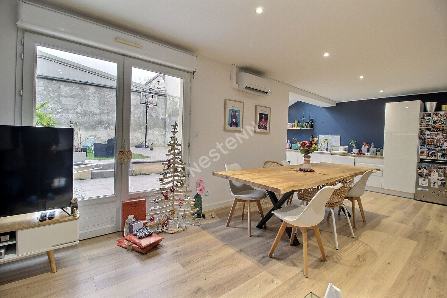 REIMS Maison 7 pièces  4 chambres GARAGE proche gare SNCF et TRAMWAY