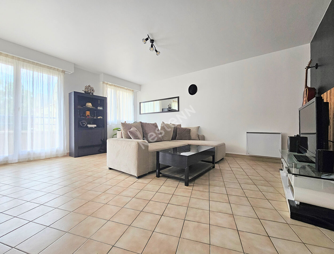Appartement Osny 3 pièces, centre-ville, Balcon, 2 parkings et cave