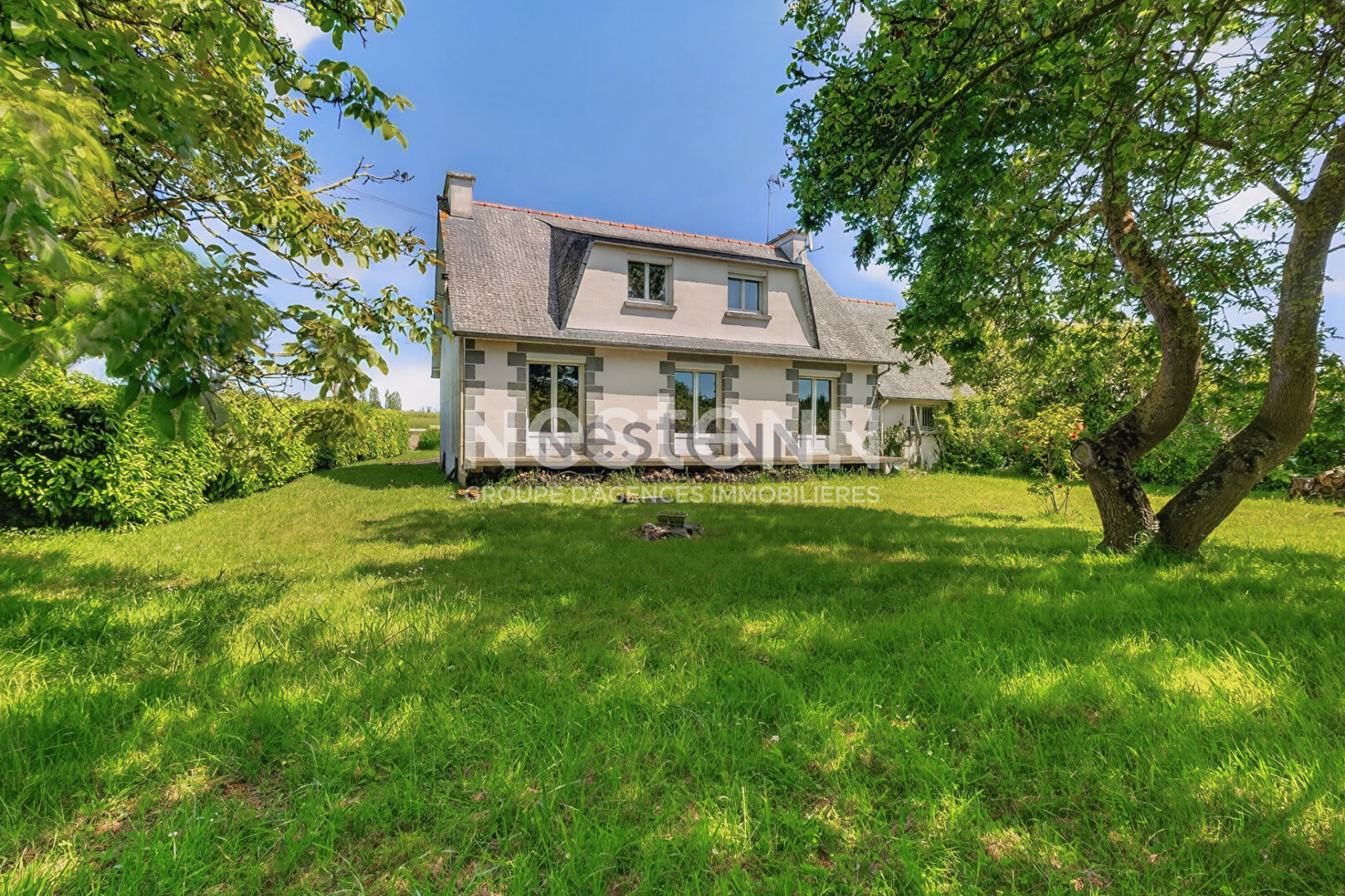 Vente d'une maison vivable de plain pied 5 chambres avec grand terrain à Coëtmieux