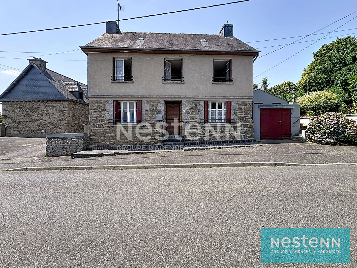 Maison Saint Brandan, aux portes de QUINTIN, 4 chambres, parcelle de 700 m², 2 garages
