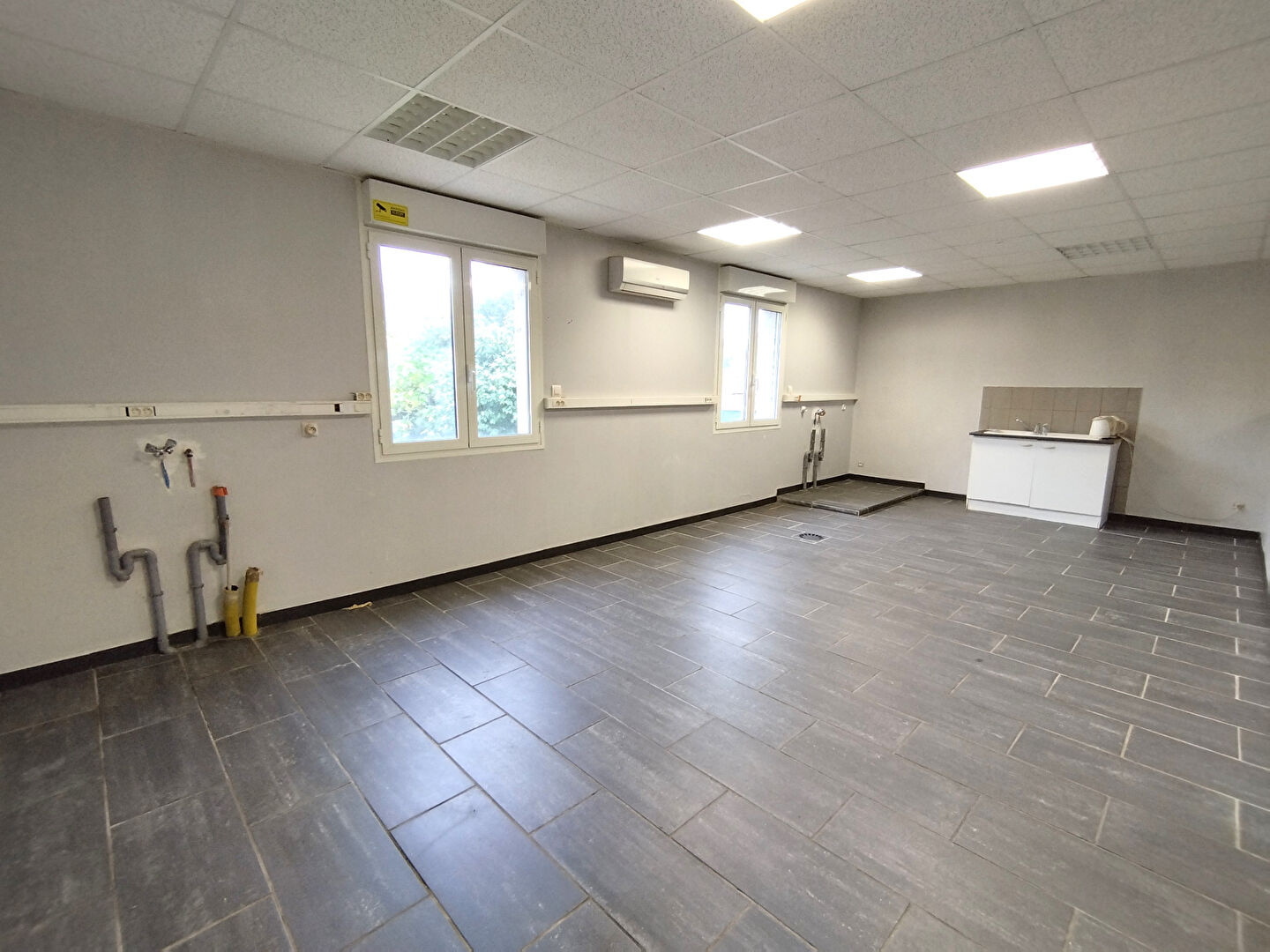 Photo Local commercial Saint Pierre Des Corps 178 m2 image 5/6