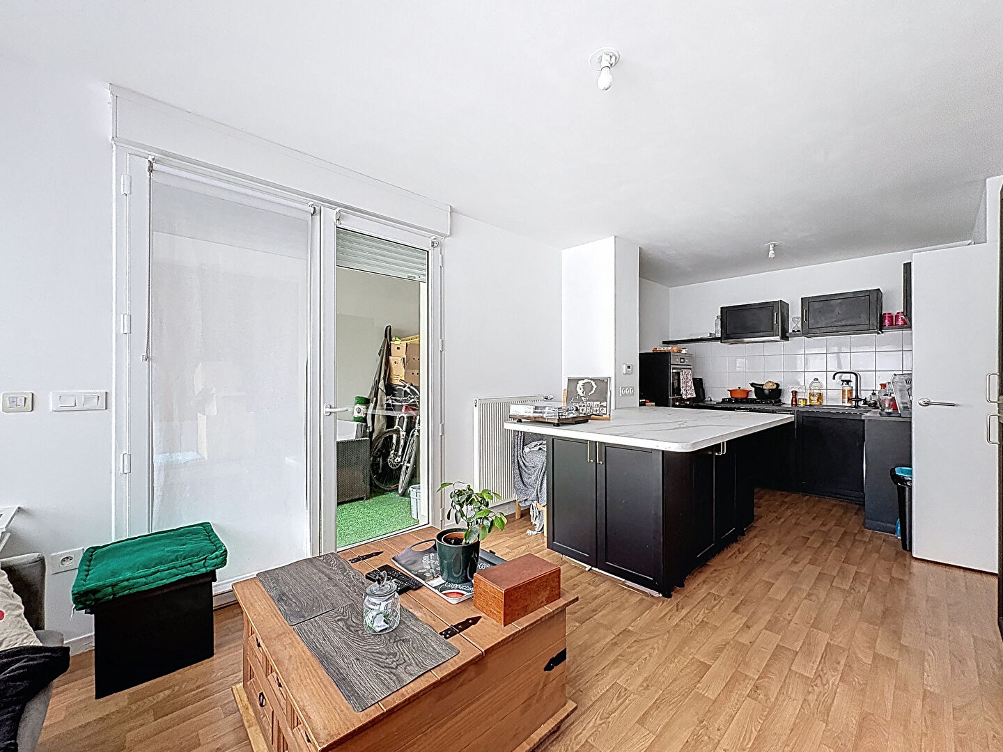 TOURS NORD - MONCONSEIL - Appartement T2 de 41.39 m2 en excellent état avec terrasse et place de parking