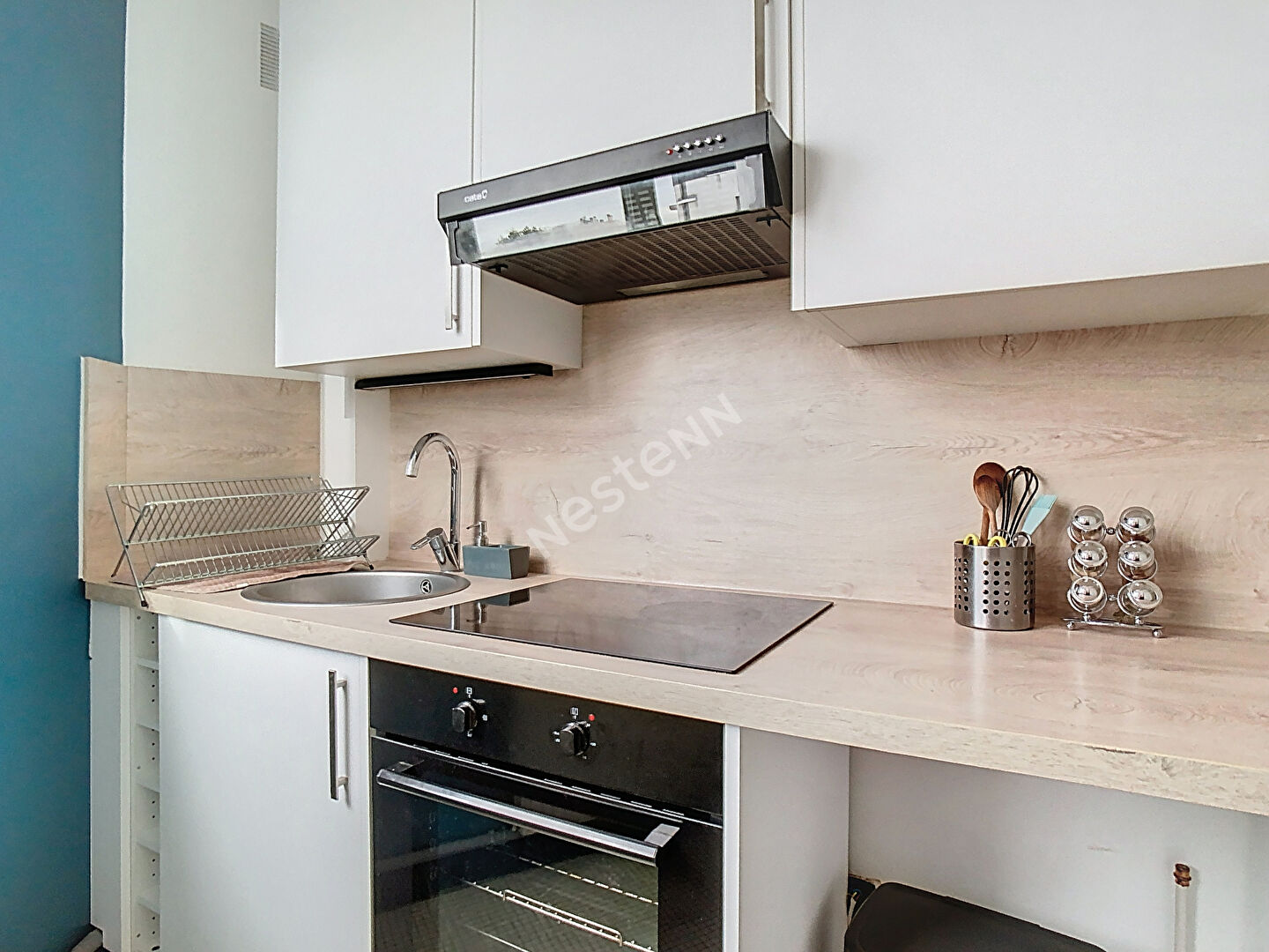 Photo Nantes Rond-Point-de-Vannes - T1 en dernier étage avec balcon et stationnement sécurisé image 3/6