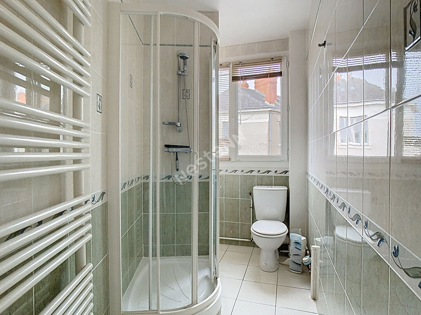 Photo Nantes Rond-Point-de-Vannes - T1 en dernier étage avec balcon et stationnement sécurisé image 5/6