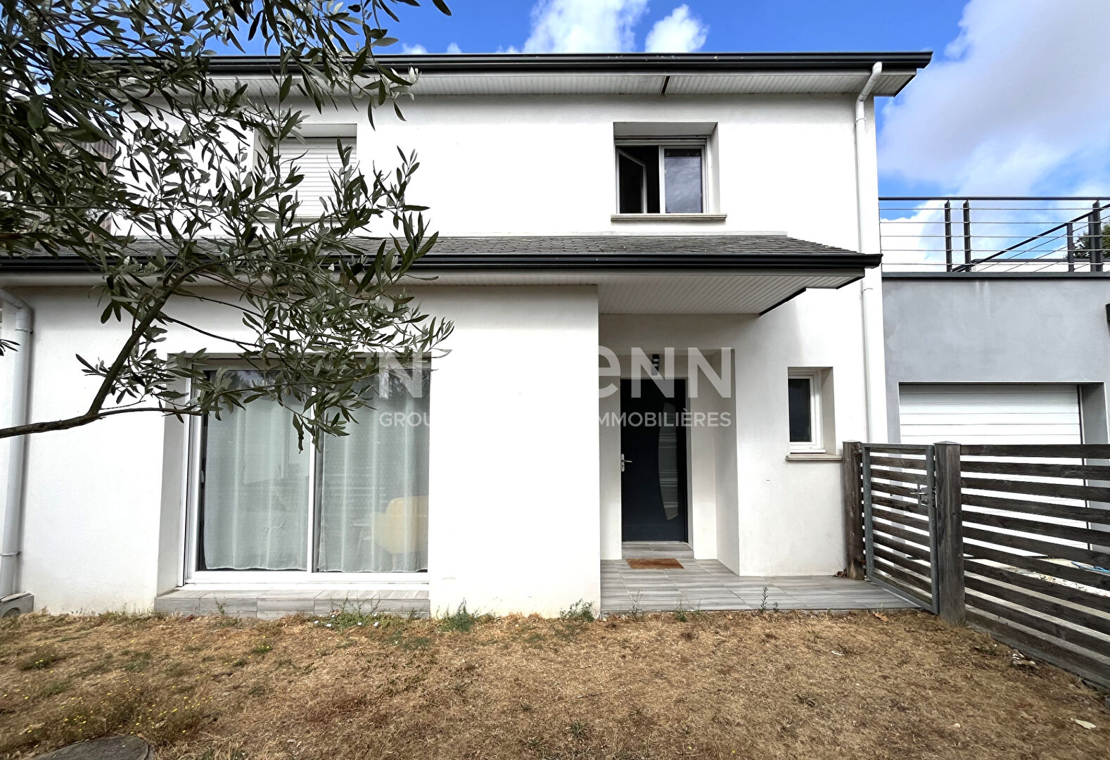 Maison Couëron moderne au calme