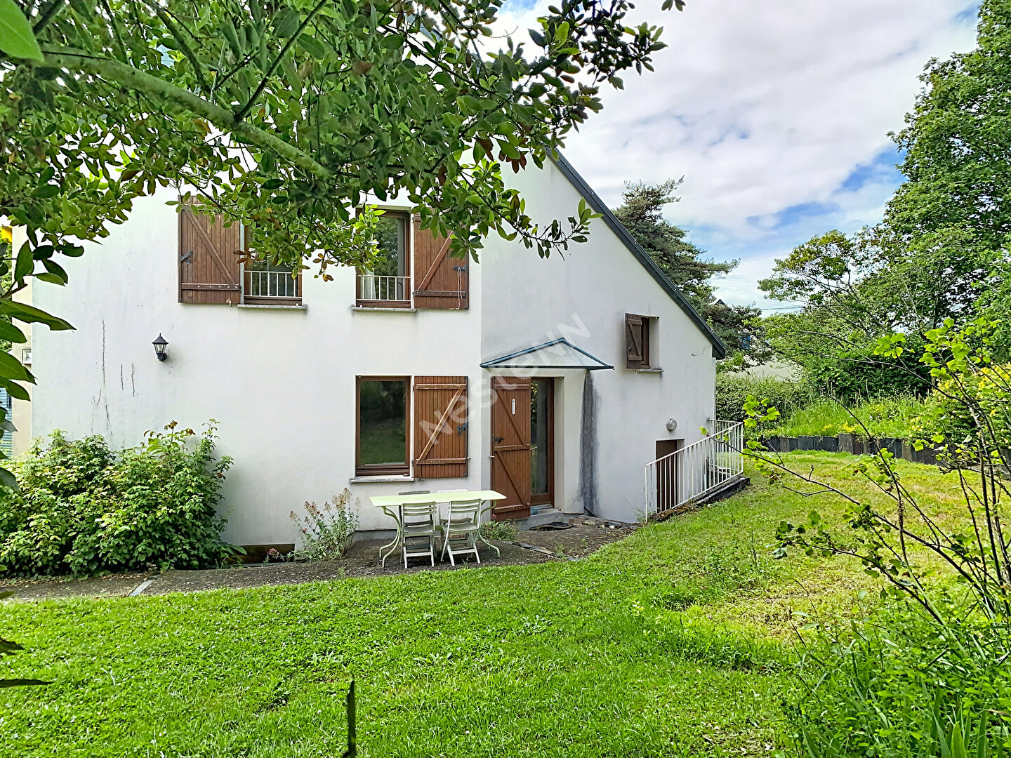 Maison d'architecte Soulaire Et Bourg -198 m² - 3 chambres - jardin