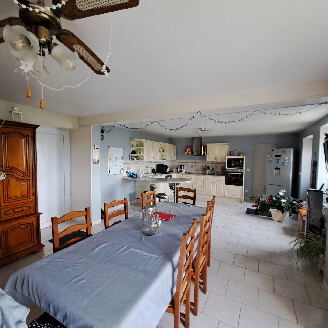 A VENDRE - LONGERE RENOVEE A SAINT JEAN DE LA MOTTE