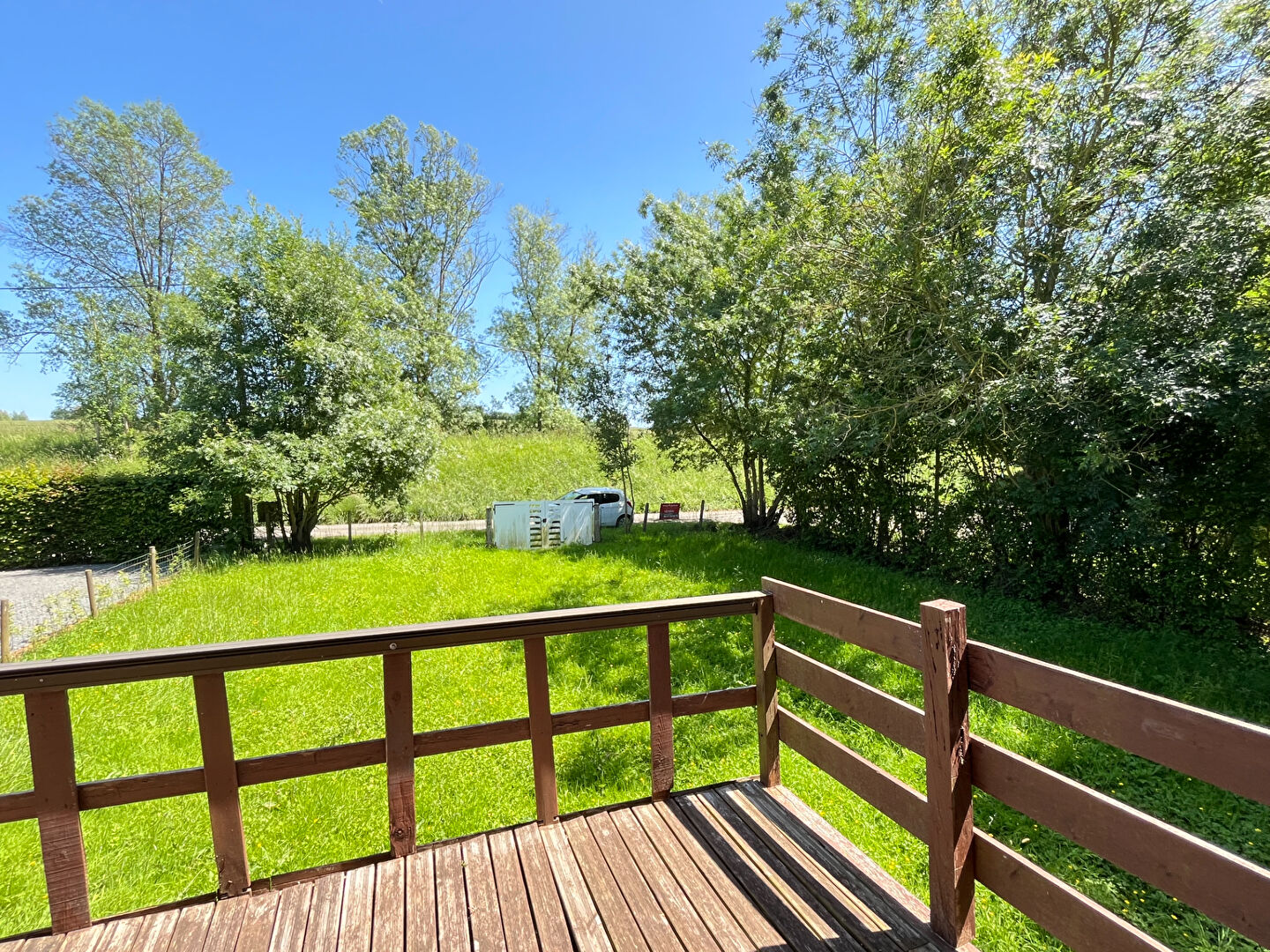 Chalet de loisirs en bord de Sarthe, à 1 kilomètre des commodités !