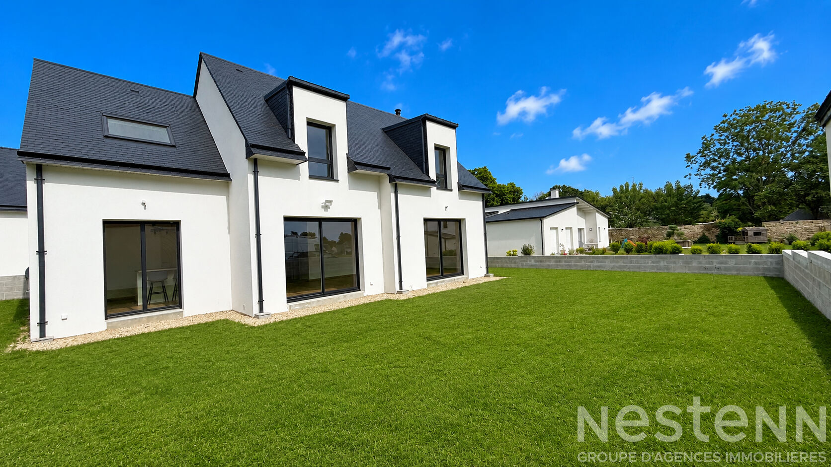 Confort et modernité au coeur de Landaul : maison neuve avec 4 chambres et jardin