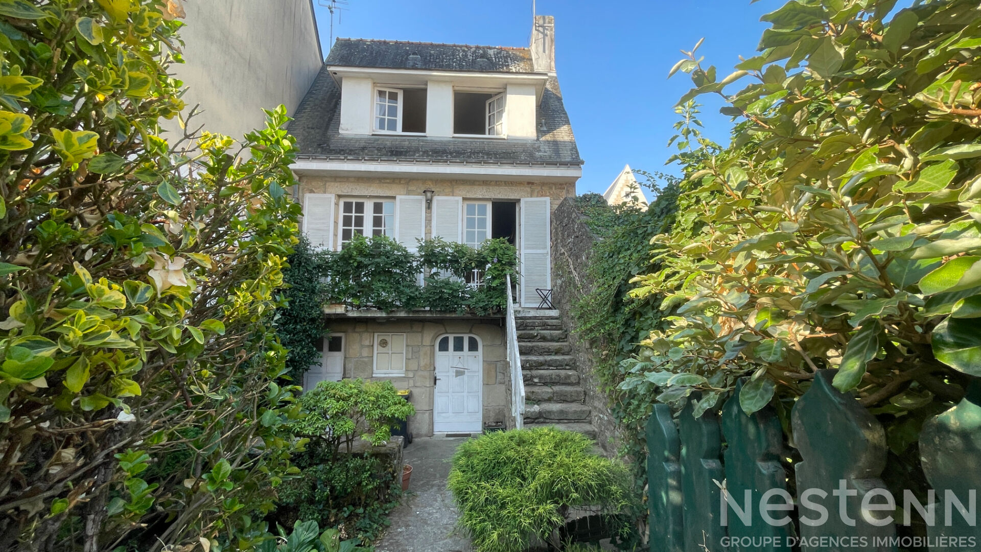 Maison familiale à rénover avec jardin ? Centre-ville d'Auray