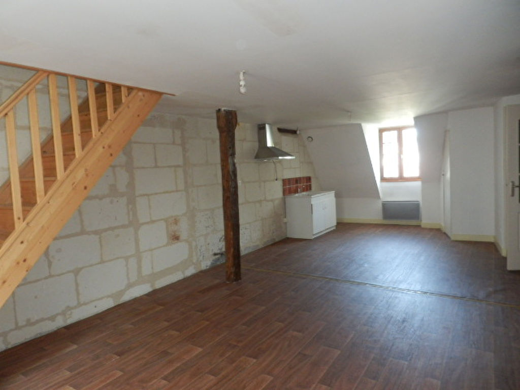 Appartement à louer centre de Loches, à 2 pas des commerces