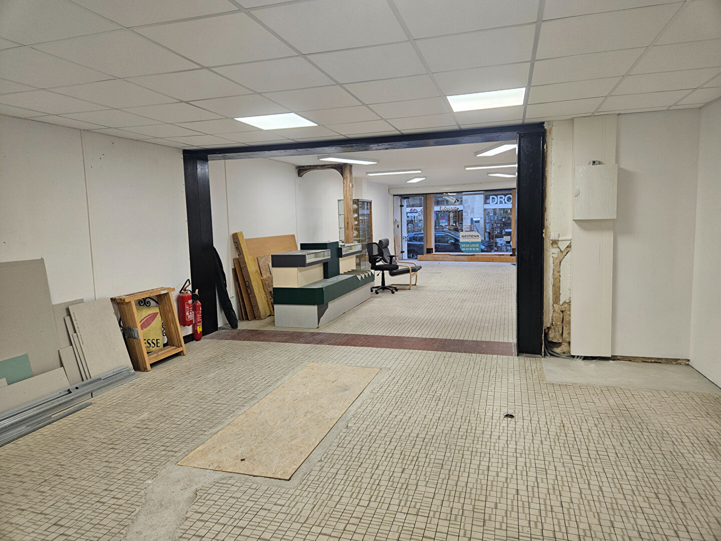 Photo Local commercial à louer hyper centre de Loches image 4/5