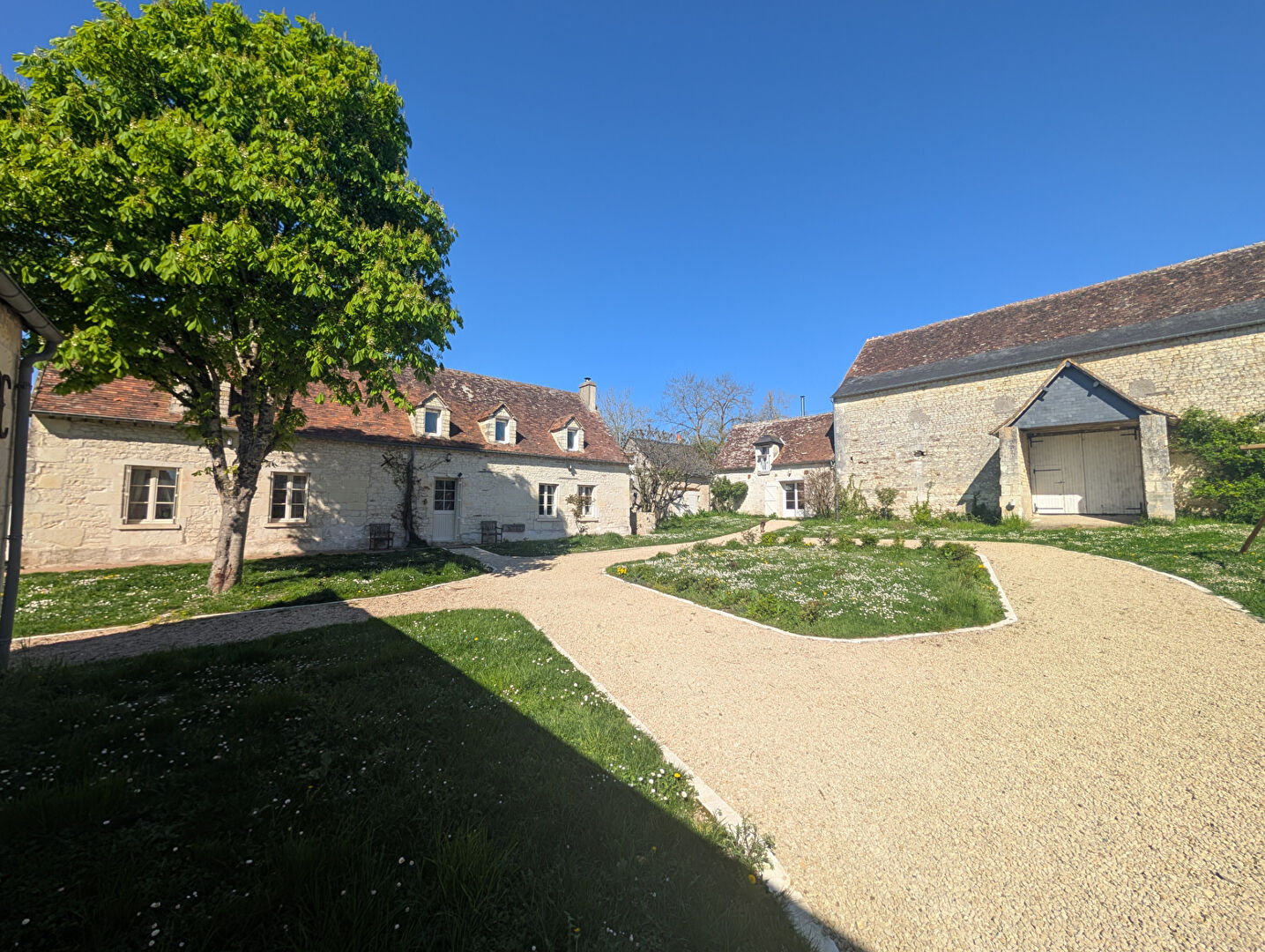 Maison Bournan 13 pièce(s) 318 m2