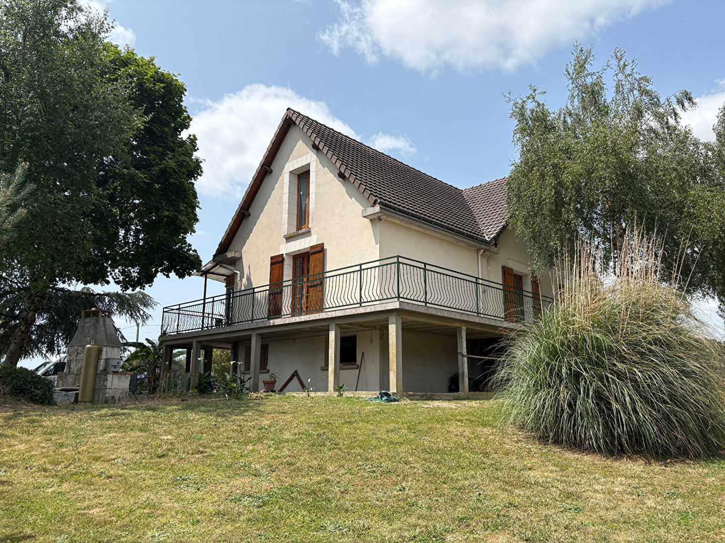 Maison 160m2, dépendances, 2ha25