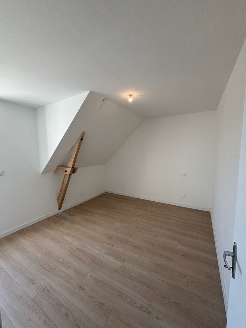 Photo Maison entièrement rénovée à louer à Fléré-la-Rivière image 5/6