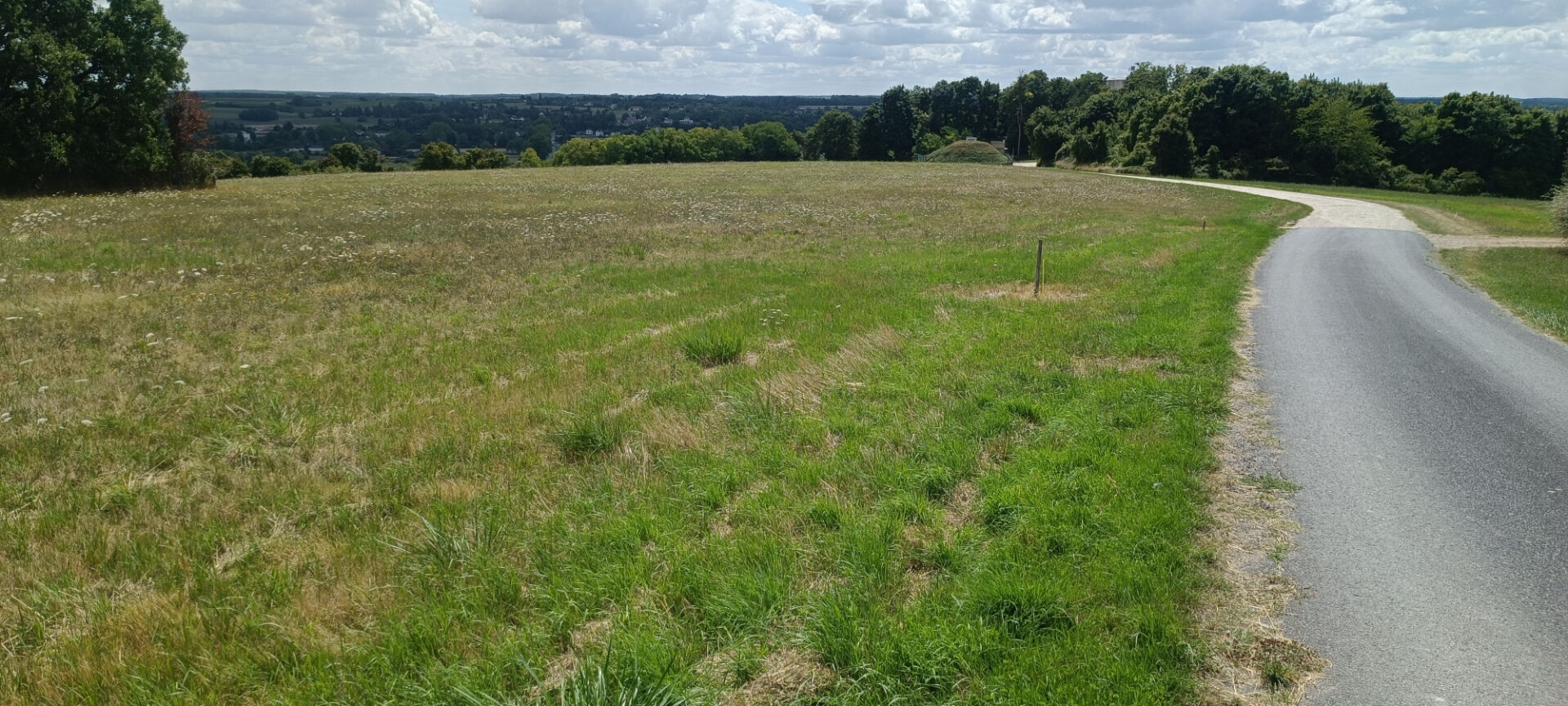 Photo Terrain à vendre à Montrichard Val de Cher - 663 m² image 2/3