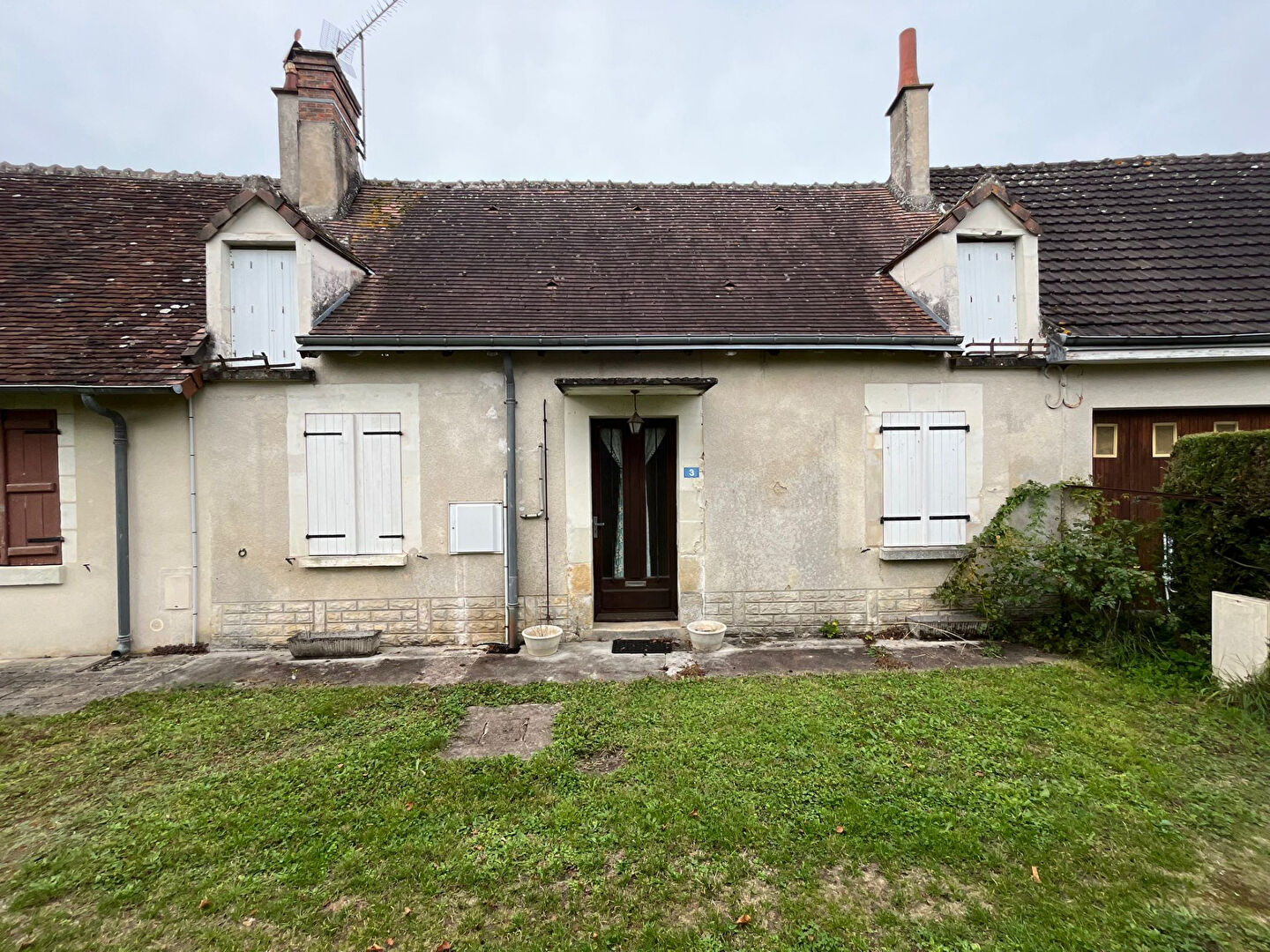 Maison à vendre à Saint Flovier - 5 pièces, 3 chambres
