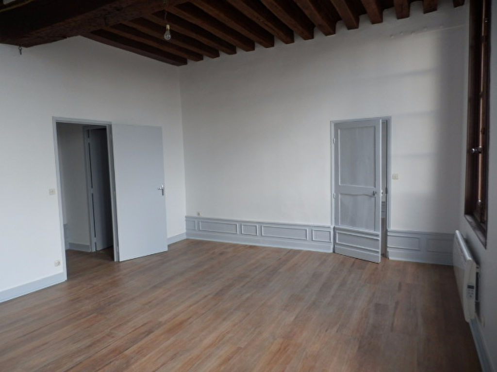 Photo Appartement à louer hyper centre de Loches image 3/6