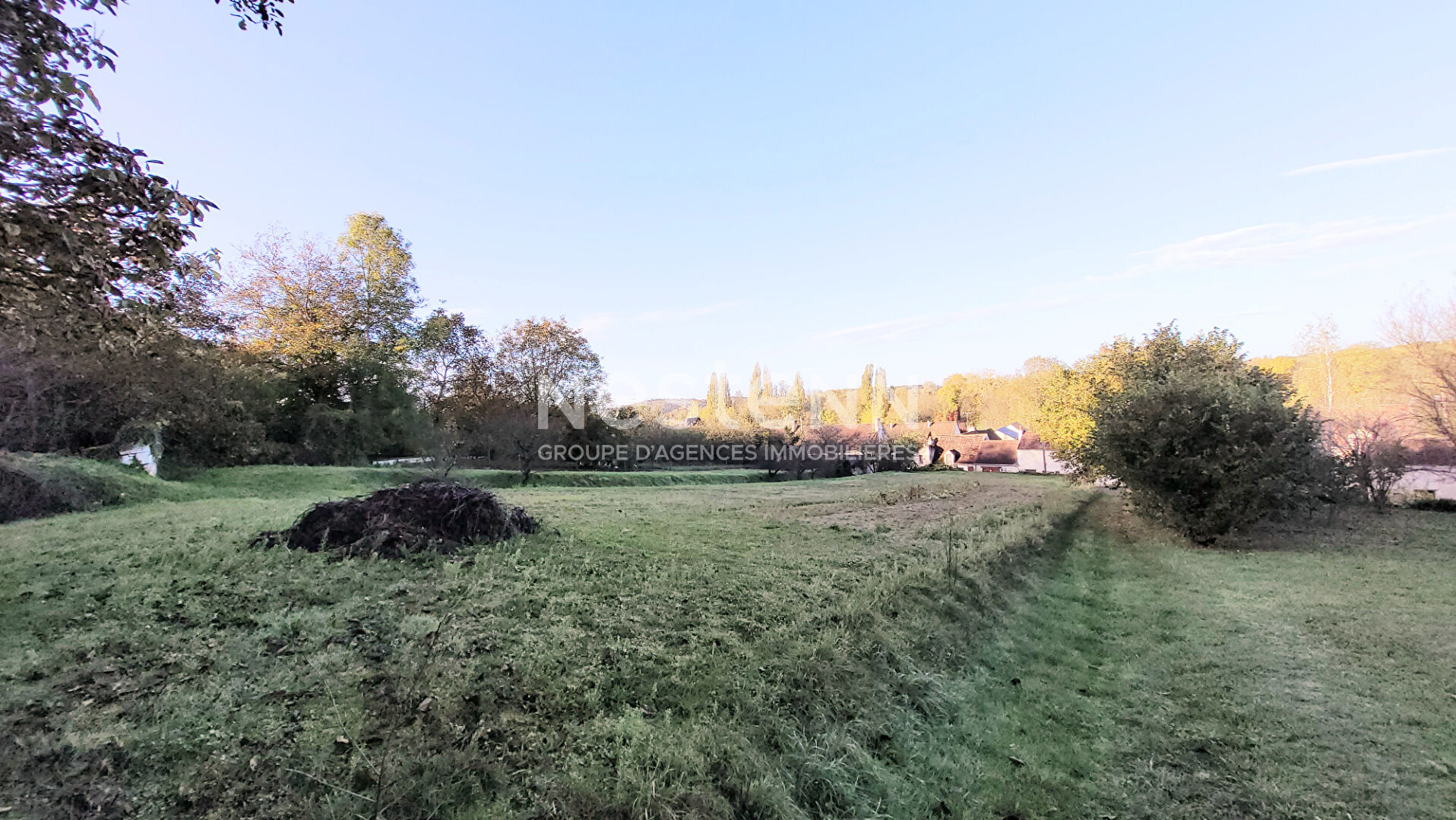 Photo Terrain constructible + caves: Proche Loches image 3/6