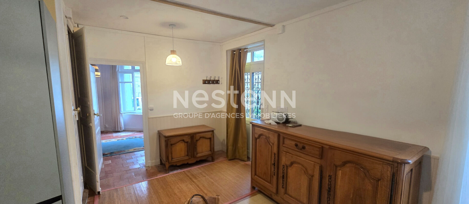 Photo Maison ancienne rénovée avec cour image 2/6