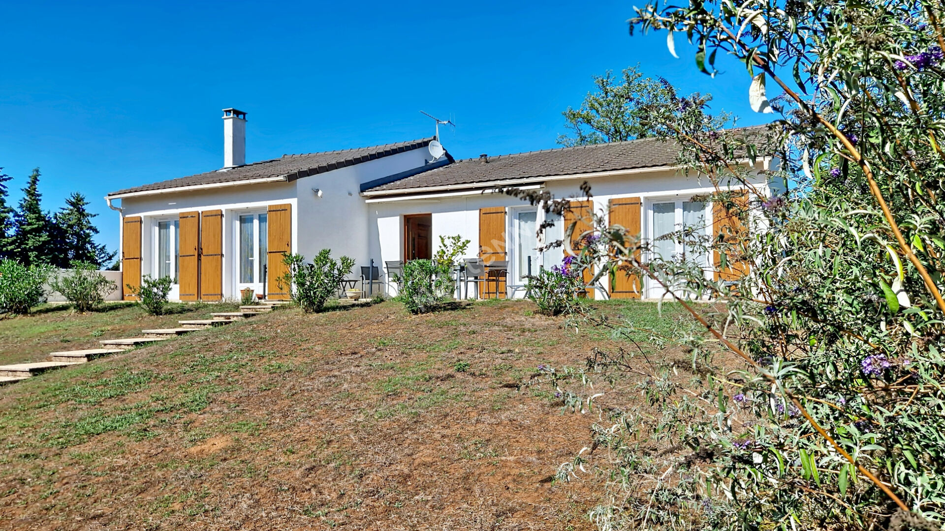Maison à vendre à VIVONNE : DE L'ESPACE ET DES HISTOIRES À ÉCRIRE !