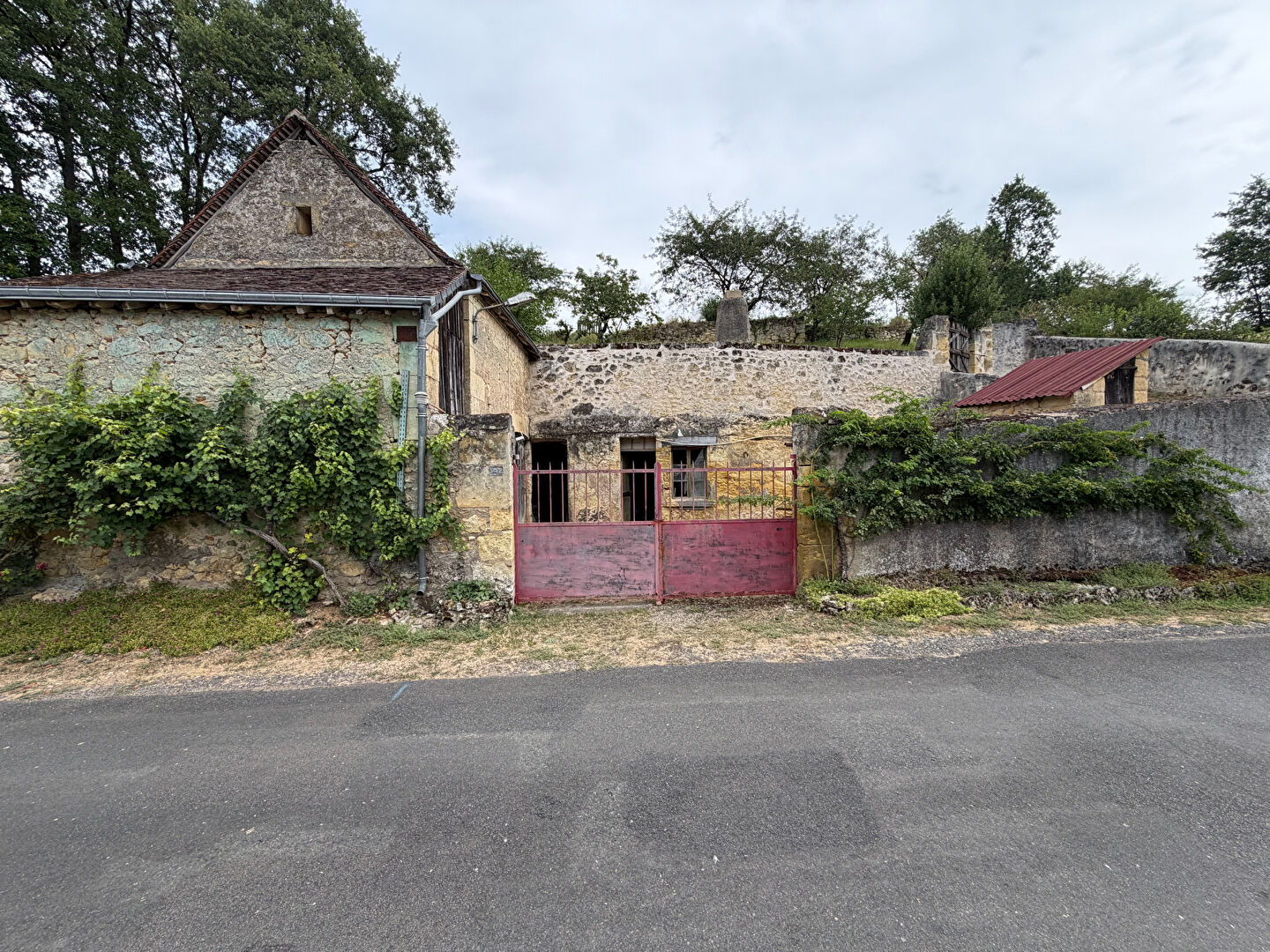 Ensemble immobilier Lussault Sur Loire 145 m2 avec terrain