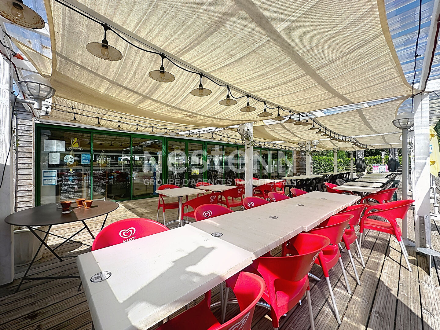Brasserie - restaurant - 200 places-  à 5 min de La Rochelle