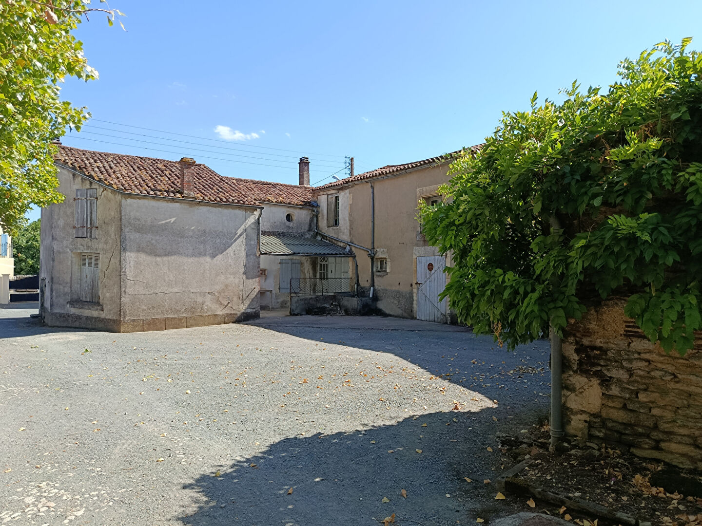 Ancienne ferme à rénover sur la commune Vix (85)