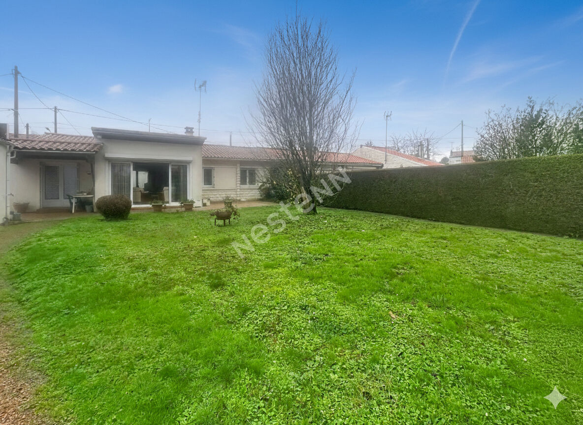 Photo Maison à vendre à La Roche sur Yon quartier des fleurs. image 2/6