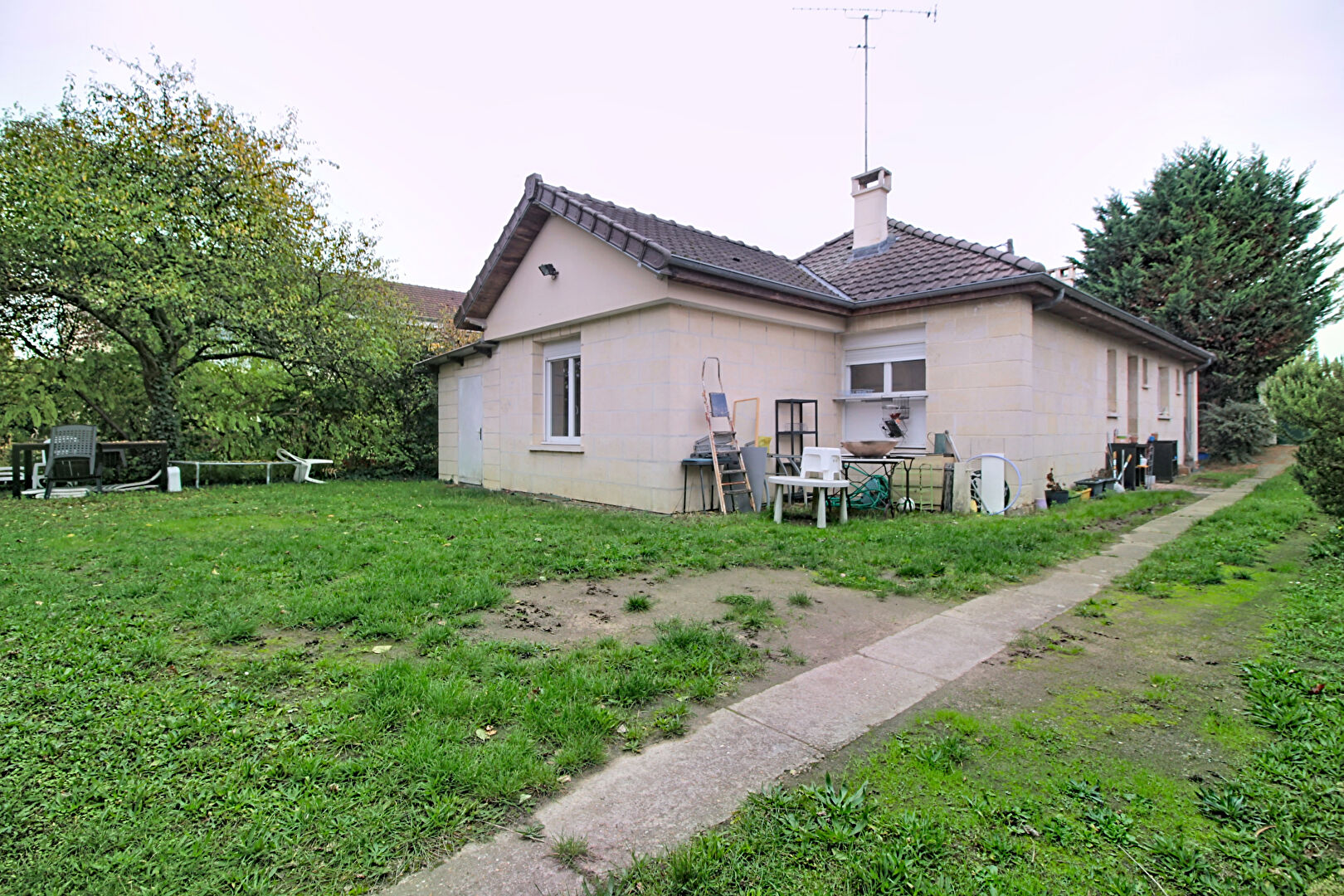 Photo MAISON  80M² LE PECQ 3 CHAMBRES PLAIN PIED JARDIN GARAGE AGRANDISSEMENT POSSIBLE image 3/6