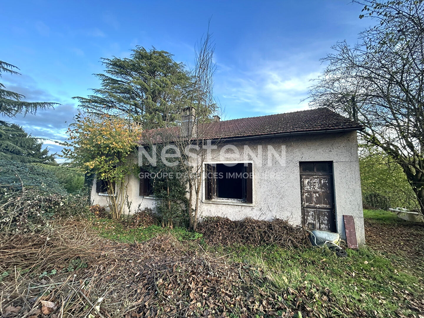 PAVILLON 2 CHAMBRES 1 BUREAU PROCHE CENTRE DE VALENCAY AVEC TERRAIN ET GARAGE (INDRE 36)