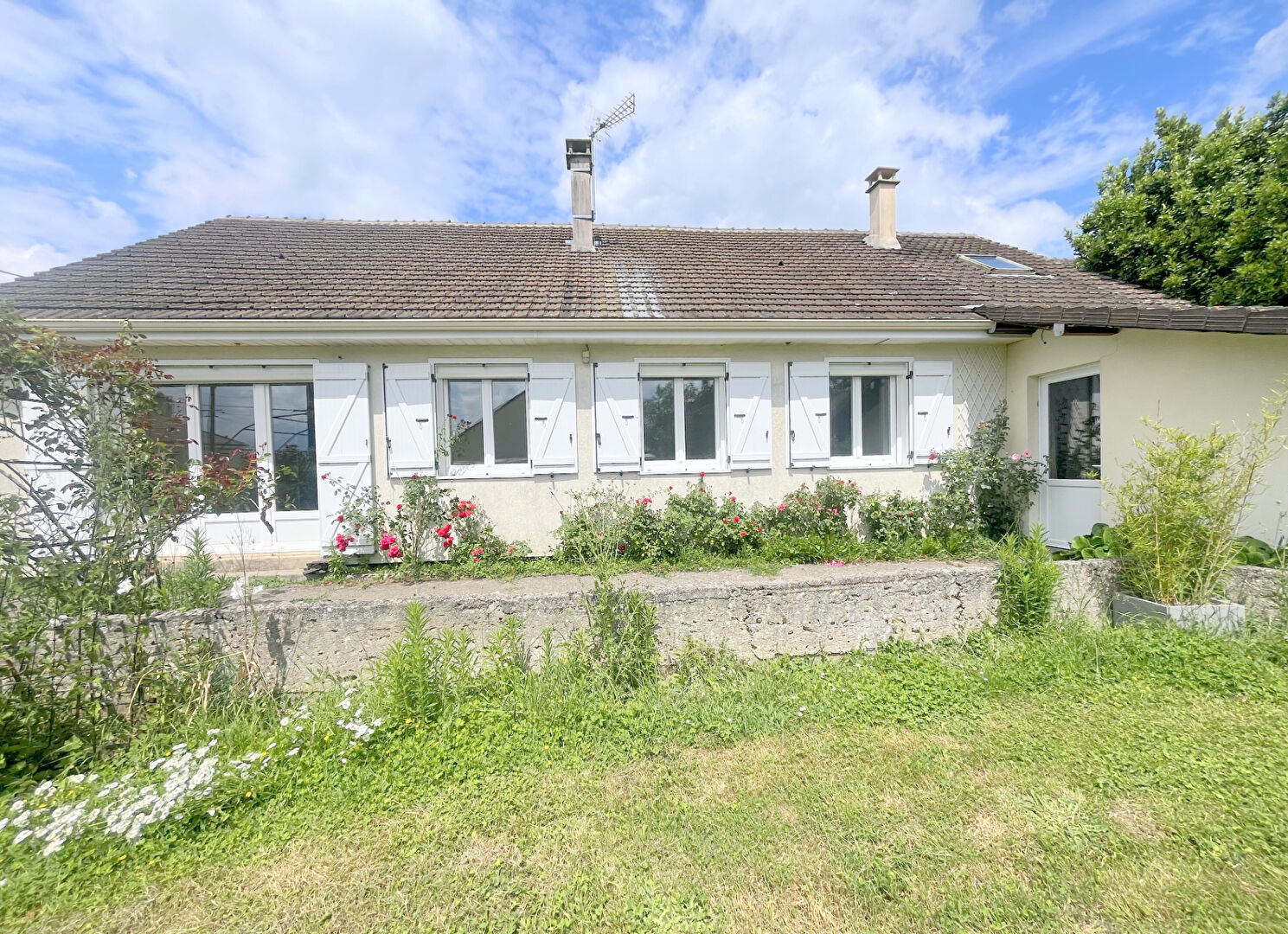 Maison de plain-pied, 4 chambres, proche de Méru.