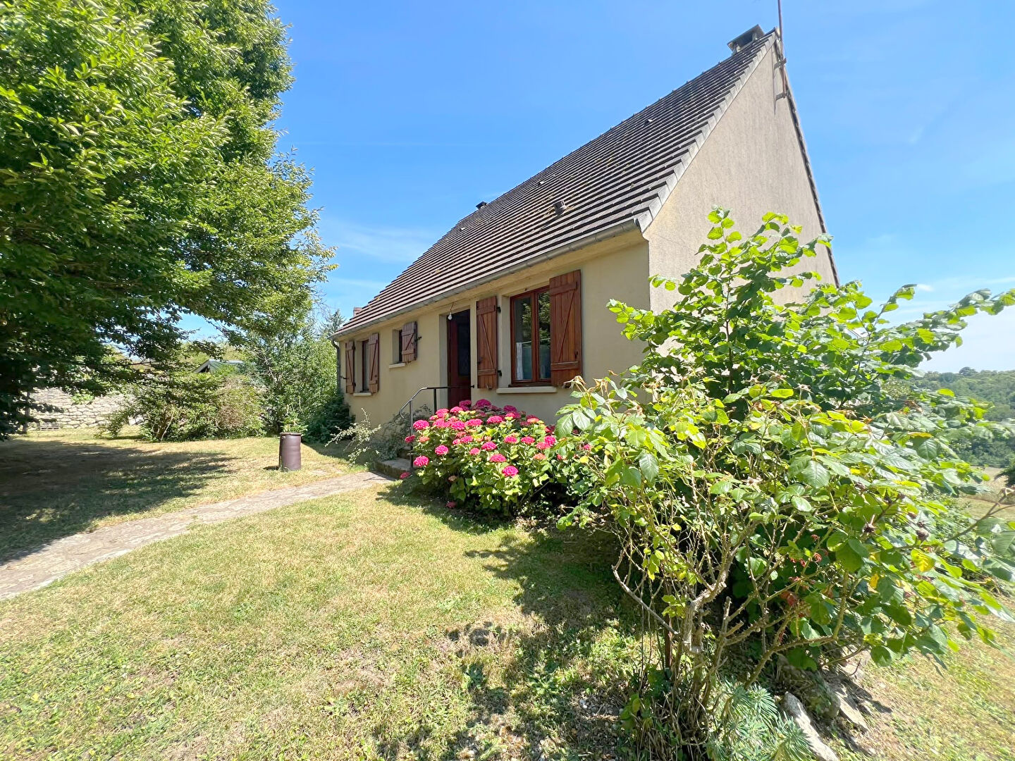 Maison Chars 88 m² + sous sol total de 100 m²
