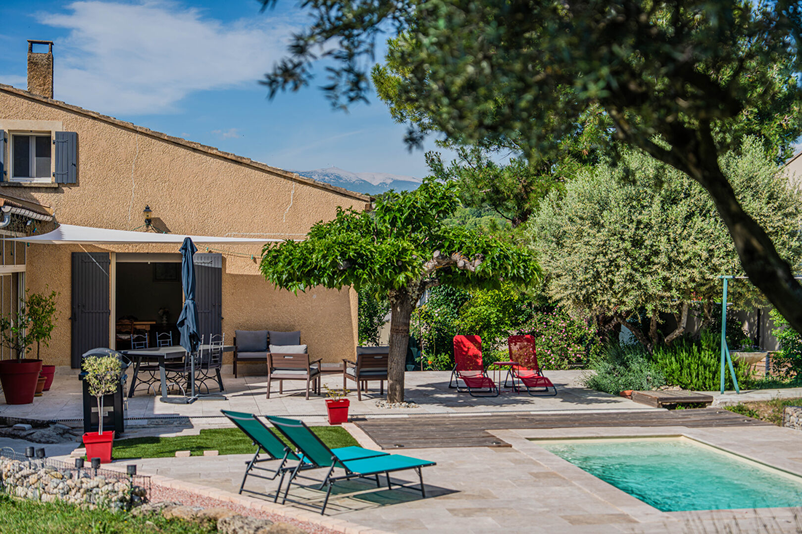 Maison familiale 8 pièces avec piscine à Malemort-du-Comtat